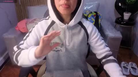 lynn_turner_ online show from 21, 3, 2026