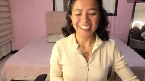 lynn_turner_ online show from 7, 4, 2026