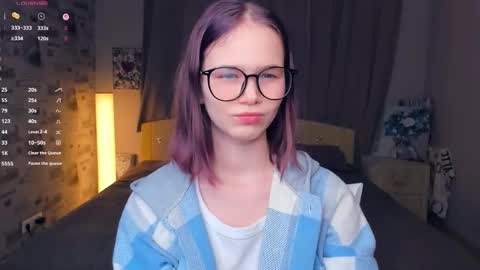 Snapshot of lynncozzy chatting on 9, 1, 2026 Cozy Lynns room online show from 9, 1, 2026