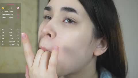 Snapshot of lynngroves chatting on 26, 10, 2025 Lola online show from 26, 10, 2025