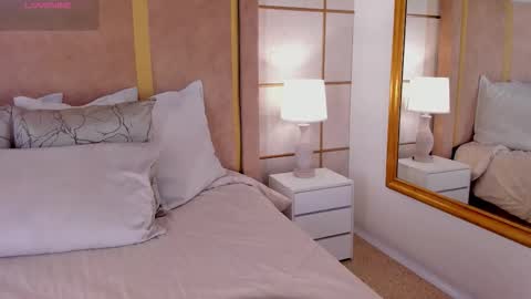    online show from 25, 2, 2026