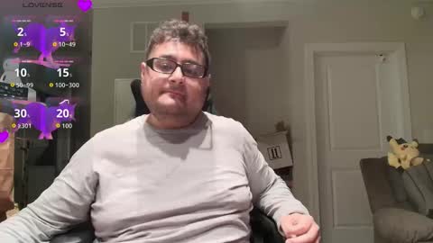 Snapshot of lyxx_2 chatting on 19, 12, 2025 lyxx_2 online show from 19, 12, 2025