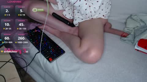 Snapshot of m00n8kiki chatting on 3, 2, 2025 Ksu online show from 3, 2, 2025