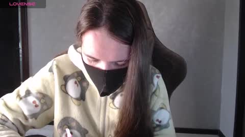 Snapshot of m00n8kiki chatting on 19, 9, 2025 Ksu online show from 19, 9, 2025