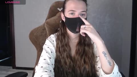 Snapshot of m00n8kiki chatting on 2, 10, 2025 Ksu online show from 2, 10, 2025