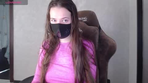 Snapshot of m00n8kiki chatting on 7, 10, 2025 Ksu online show from 7, 10, 2025