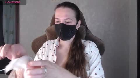 Snapshot of m00n8kiki chatting on 8, 10, 2025 Ksu online show from 8, 10, 2025