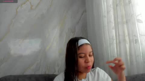 Mila online show from 17, 4, 2026