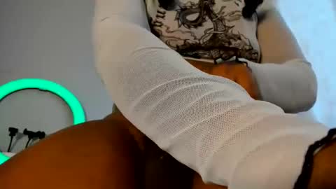 Snapshot of m1tsur1 chatting on 14, 9, 2025 eimy- acuarius online show from 14, 9, 2025