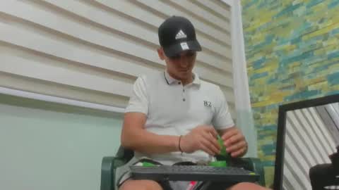 itgram pezlo josue online show from 16, 2, 2025