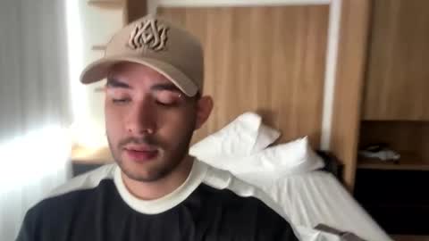 Matt De Luca online show from 8, 11, 2025