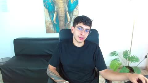 Max online show from 18, 3, 2026