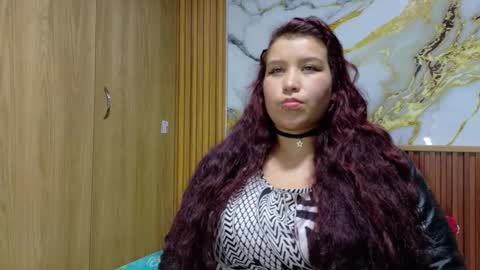 mabelineyesgreen303av online show from 16, 12, 2025