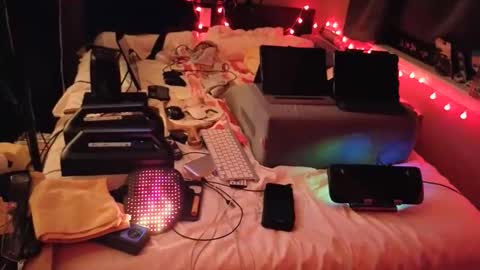 mac1119 online show from 25, 5, 2026
