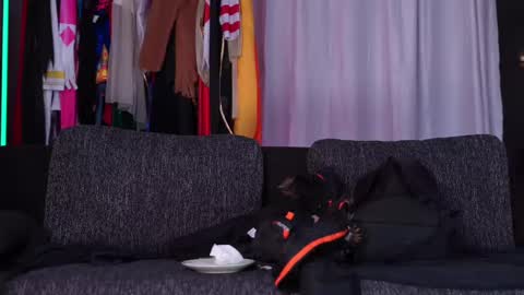 Mac Troy online show from 22, 2, 2025