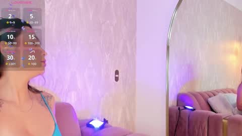 Snapshot of maca_bloom chatting on 2, 10, 2025 Maca online show from 2, 10, 2025