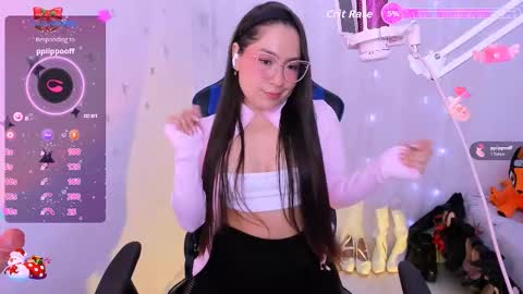 MacarenaIndependent model  online show from 29, 11, 2025