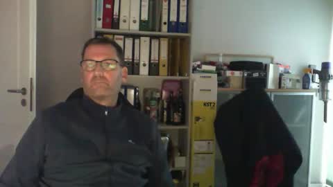 macfly67 online show from 5, 10, 2025