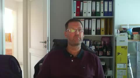 macfly67 online show from 18, 12, 2025