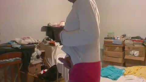 Snapshot of machoalex chatting on 10, 11, 2025 MACHOLIVRE online show from 10, 11, 2025