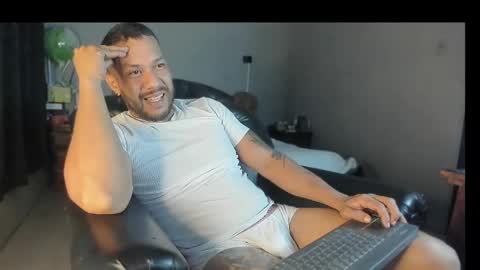 Snapshot of machohandsome chatting on 19, 2, 2025 Javier papichulo master how do you want online show from 19, 2, 2025