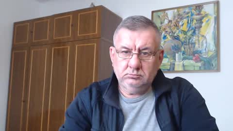 Snapshot of machomale3 chatting on 12, 1, 2025 Macho online show from 12, 1, 2025