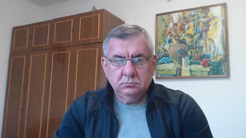 Snapshot of machomale3 chatting on 28, 1, 2025 Macho online show from 28, 1, 2025