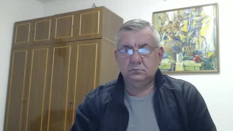 Snapshot of machomale3 chatting on 5, 3, 2025 Macho online show from 5, 3, 2025