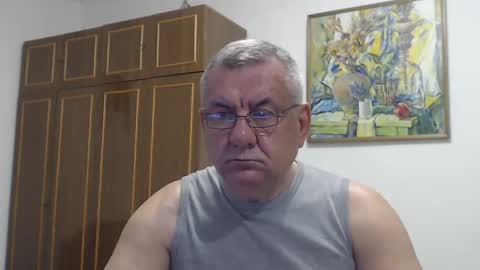 Snapshot of machomale3 chatting on 23, 9, 2025 Macho online show from 23, 9, 2025