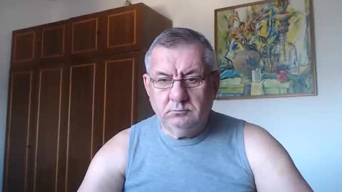 Snapshot of machomale3 chatting on 26, 9, 2025 Macho online show from 26, 9, 2025