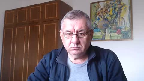 Snapshot of machomale3 chatting on 23, 10, 2025 Macho online show from 23, 10, 2025