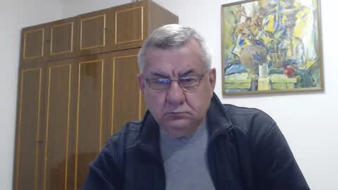 Snapshot of machomale3 chatting on 29, 10, 2025 Macho online show from 29, 10, 2025