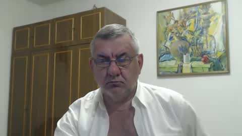 Snapshot of machomale3 chatting on 14, 12, 2025 Macho online show from 14, 12, 2025