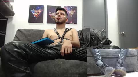 Snapshot of mack_daniels chatting on 2, 12, 2025 instagram mackdanielsx online show from 2, 12, 2025