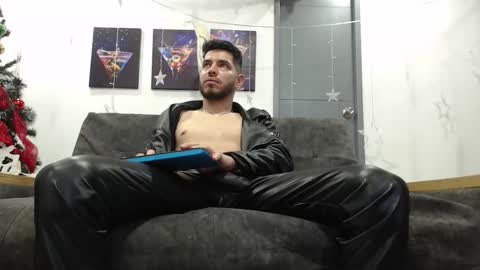 Snapshot of mack_daniels chatting on 17, 12, 2025 instagram mackdanielsx online show from 17, 12, 2025