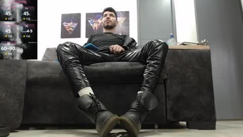 instagram mackdanielsx online show from 16, 4, 2026