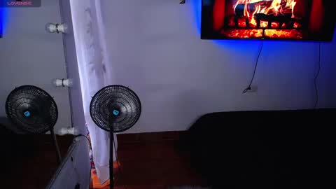 MACKENZIE CAMERON online show from 23, 1, 2025