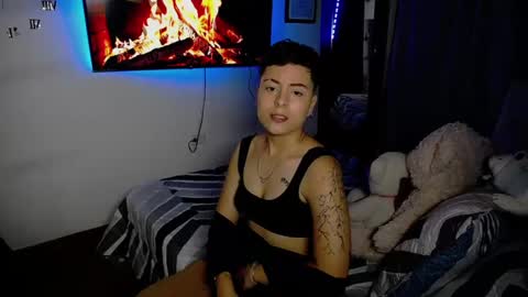 MACKENZIE CAMERON online show from 20, 2, 2025