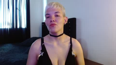 Noah Askew online show from 11, 4, 2026