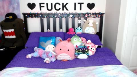 Mackenzie Wolfe online show from 19, 12, 2024