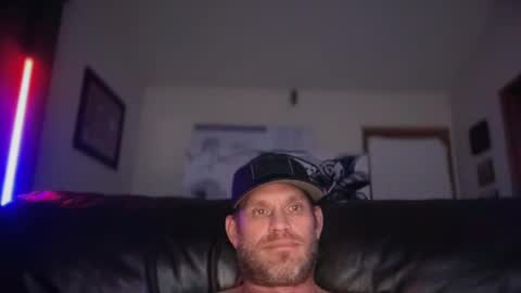 Snapshot of mackincaliallday chatting on 12, 10, 2025 MackinCaliAllDay online show from 12, 10, 2025