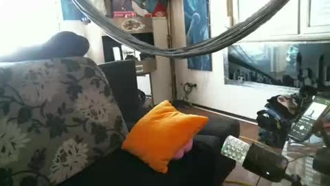 Snapshot of mad_dem0n chatting on 2, 3, 2025 Manuel online show from 2, 3, 2025