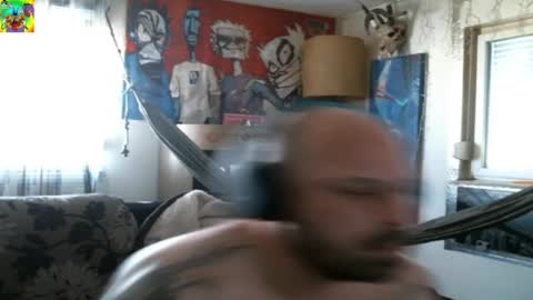 Snapshot of mad_dem0n chatting on 6, 3, 2025 Manuel online show from 6, 3, 2025