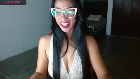 EMILY online show from 30, 10, 2025