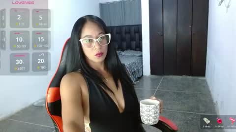 Snapshot of madam_klauss chatting on 16, 7, 2026 EMILY online show from 16, 7, 2026