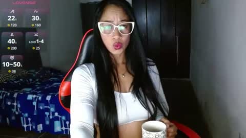Snapshot of madam_klauss chatting on 30, 7, 2026 EMILY online show from 30, 7, 2026