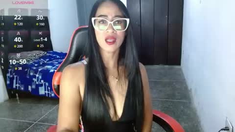 Snapshot of madam_klauss chatting on 2, 8, 2026 EMILY online show from 2, 8, 2026