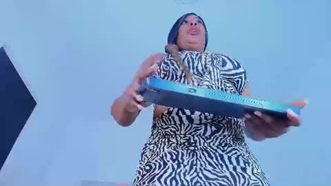 Snapshot of madame_ebony chatting on 17, 7, 2026 Gabriela - Madameebony online show from 17, 7, 2026