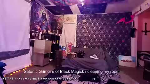 Madame Lucifer online show from 23, 7, 2026