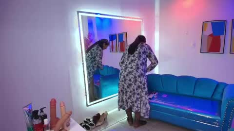 Madame Scarllet  online show from 2, 6, 2026